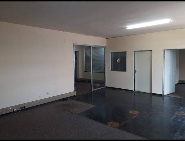 300M² OFFICE TO LET IN VEREENIGING CENTRAL